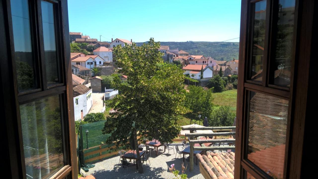 Chale Pouso Da Serra - Casas De Montanha Costilhao Esterno foto