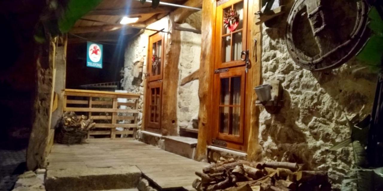 Chale Pouso Da Serra - Casas De Montanha Costilhao Esterno foto