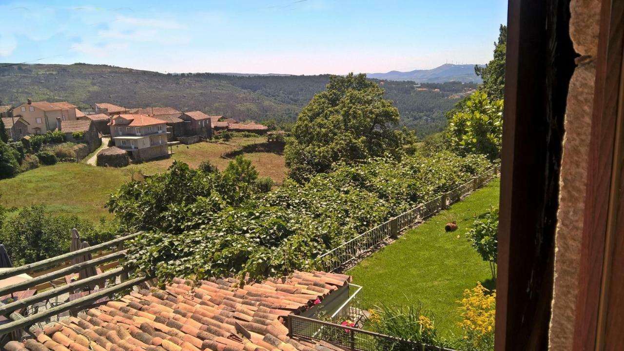 Chale Pouso Da Serra - Casas De Montanha Costilhao Esterno foto