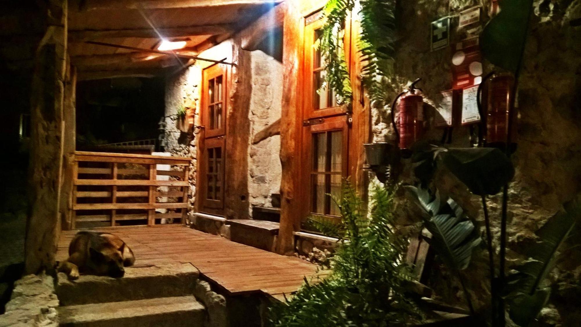 Chale Pouso Da Serra - Casas De Montanha Costilhao Esterno foto